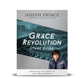 Grace Revolution Study Guide–Experience The Power To Live Above Defeat (Softback)